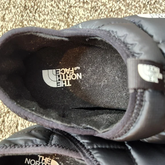 The North Face Thermoball Traction Mule II Slippers Big Kids Size 6 Unisex - Picture 3 of 8